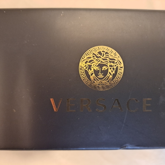 Versace Black and Gold Box Set - Picture 7 of 10